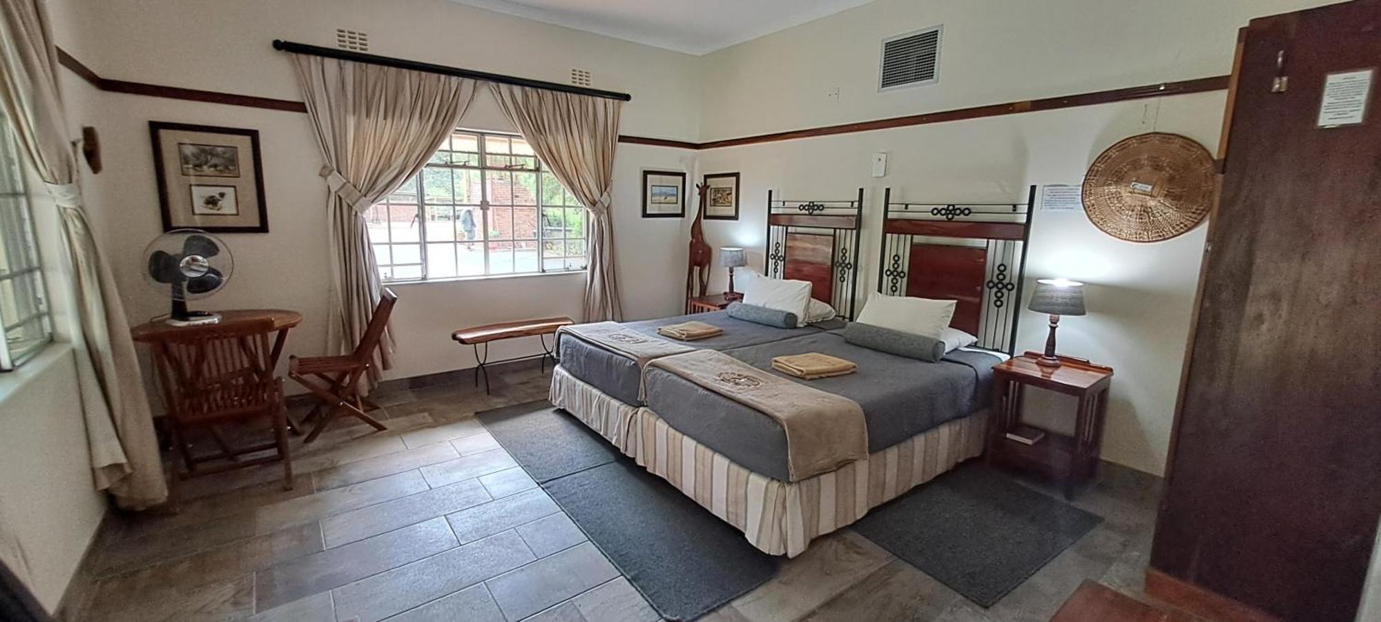 Woodlands Stop Over And Lodge Francistown Exteriör bild