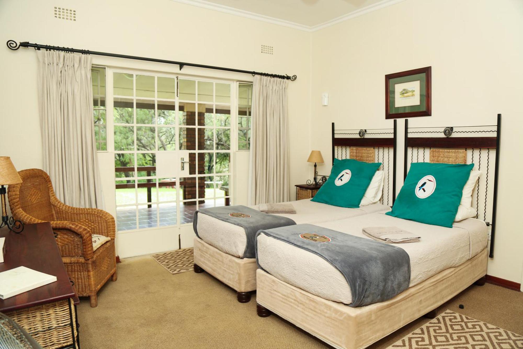 Woodlands Stop Over And Lodge Francistown Exteriör bild