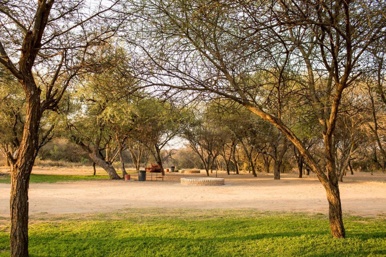 Woodlands Stop Over And Lodge Francistown Exteriör bild