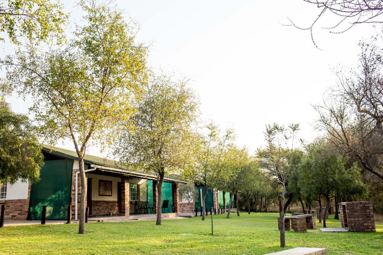 Woodlands Stop Over And Lodge Francistown Exteriör bild